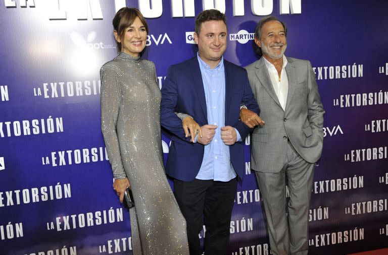 Andrea Frigerio y Guillermo Francella junto a Martino Zaidelis, el director de esta trama de suspenso e intriga