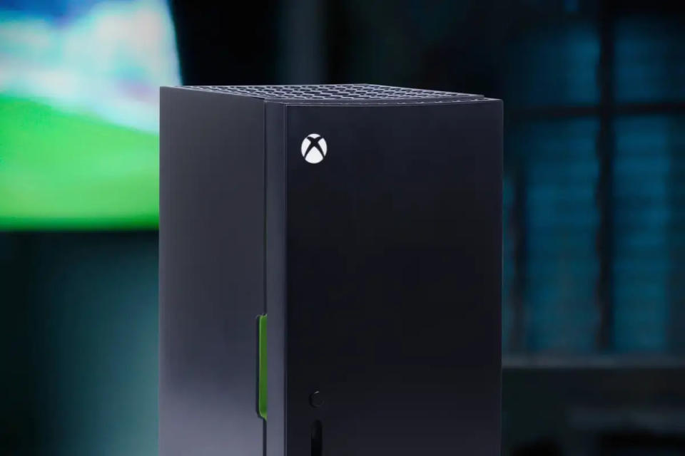 微軟推出體型更小、價格更親民的Xbox Series X造型冰箱