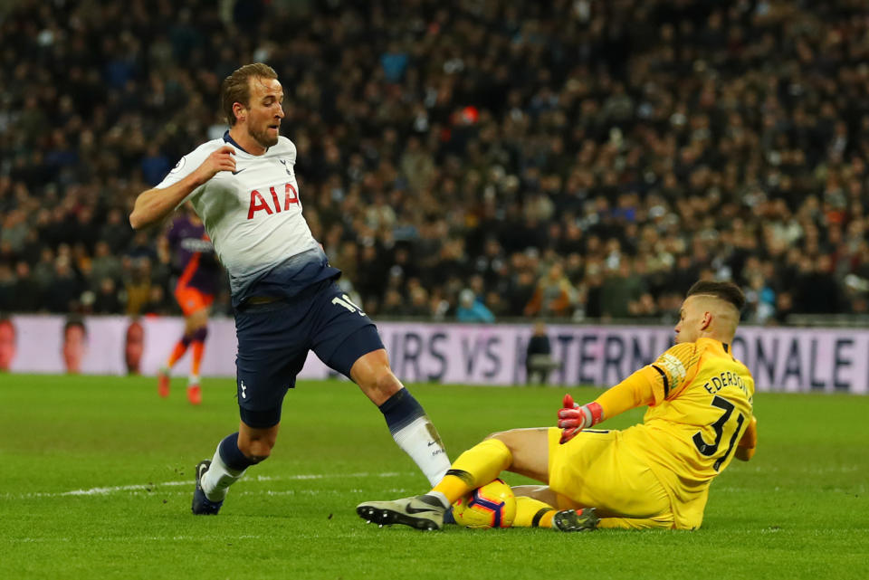 Kane should have equalised for Spurs but Man City’s Ederson bravely blocked his shot