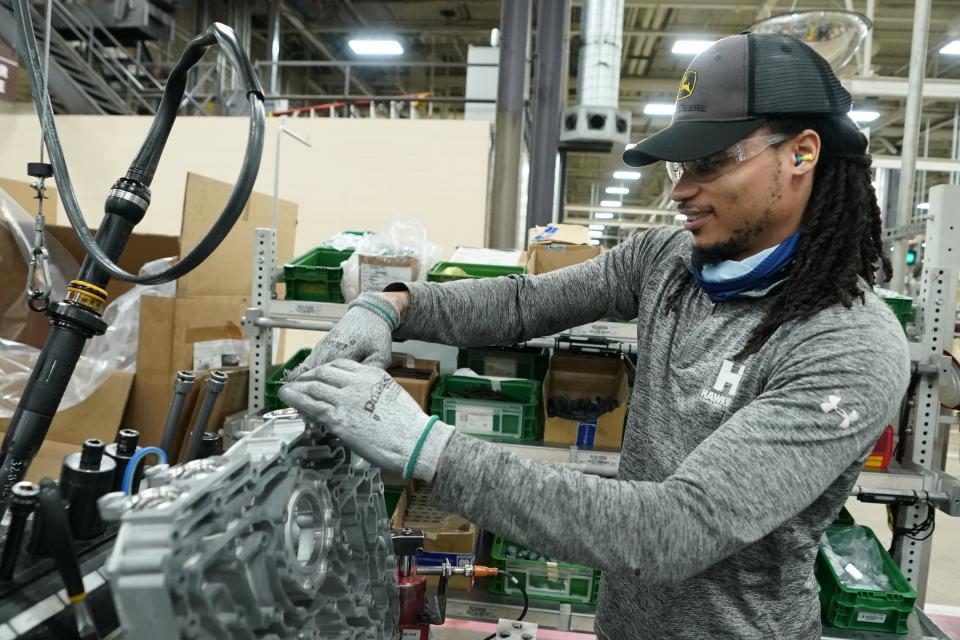 Drivetrain Operations operator working at the Waterloo facility.