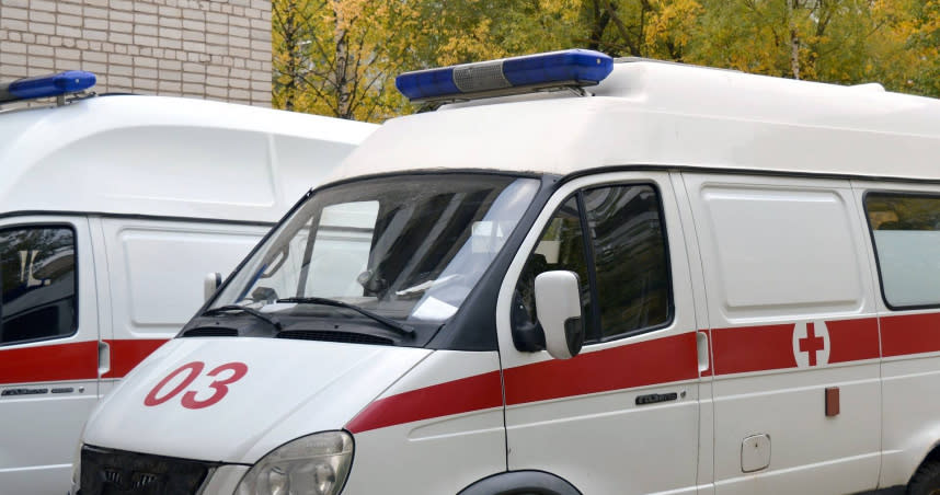 高雄某星級酒店發生墜樓意外，26歲男子倒臥迴車道，送醫不治。（示意圖／翻攝Pixabay）