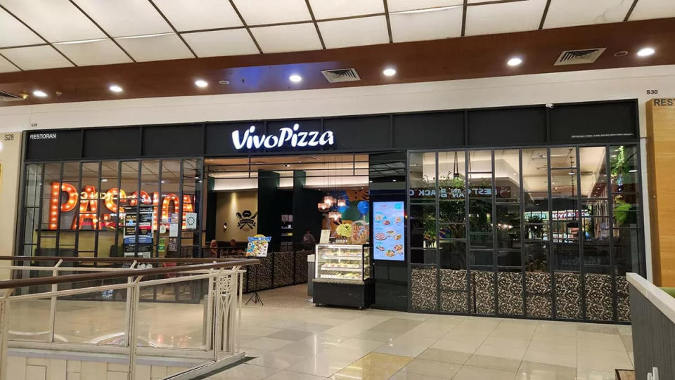 Vivo American Pizza - Store front
