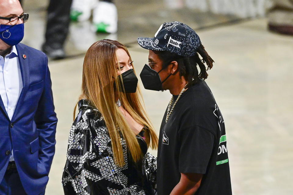 beyonce and jay looking into each other's eyes