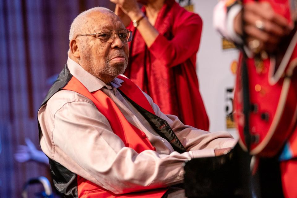 Pianist, Pädagoge und der Vater von zwei renommierten Jazzmusikern (Wynton und Branford Marsalis): Mit Ellis Marsalis Jr. starb am 1. April eine wahre Jazz-Legende aus New Orleans. Der 85-Jährige erlag in seiner Heimat- und Geburtsstadt den Komplikationen in Folge einer Corona-Erkrankung. (Bild: Josh Brasted/Getty Images)