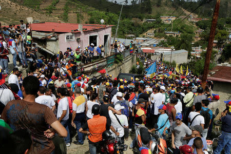 Opposition supporters attend a rally in support of political prisoners and against Venezuelan President Nicolas Maduro, outside the military prison of Ramo Verde, in Los Teques, Venezuela April 28, 2017. REUTERS/Marco Bello