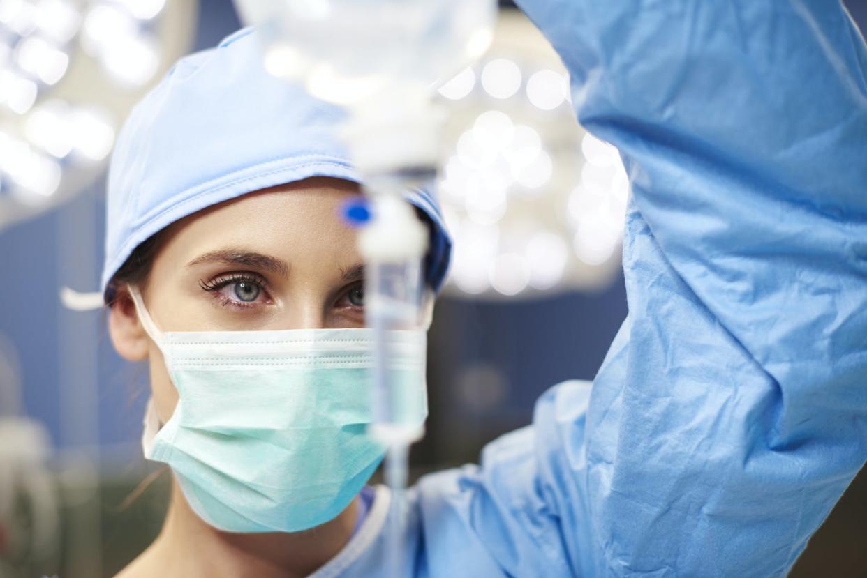 <span class="caption">Opioids can help reduce the amount of medication needed to achieve anesthesia.</span> <span class="attribution"><a class="link " href="https://www.gettyimages.com/detail/photo/female-anesthesiologist-during-hard-operation-royalty-free-image/1139854034" rel="nofollow noopener" target="_blank" data-ylk="slk:gpointstudio/iStock via Getty Images Plus;elm:context_link;itc:0;sec:content-canvas">gpointstudio/iStock via Getty Images Plus</a></span>