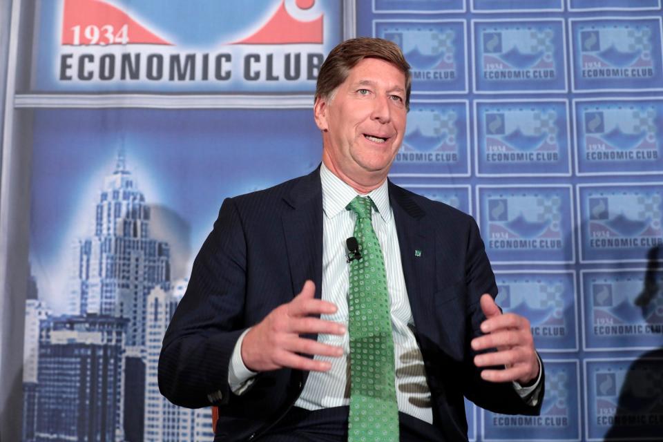 Bruce Van Saun, chairman and CEO of Citizens Financial Group, speaking at a Detroit Economic Club meeting in Birmingham on Dec. 12, 2022.