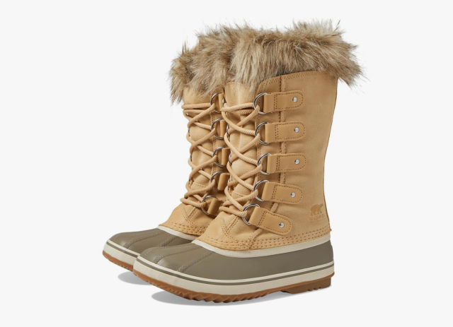 12 Best Warm Winter Boots to Keep You Toasty in Extreme Cold