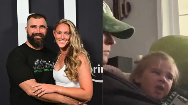 Jason Kelce's Wife Kylie Kelce Helps 'Swiftie' Daughter Wyatt 'Learn  Football