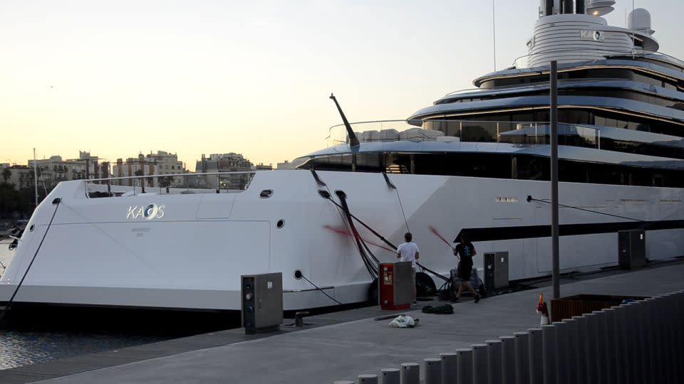 The Walmart heiress Nancy Walton's megayacht was spray painted this morning by climate activists in Marina Port Vell, Barcelona .  - Scientist Rebellion