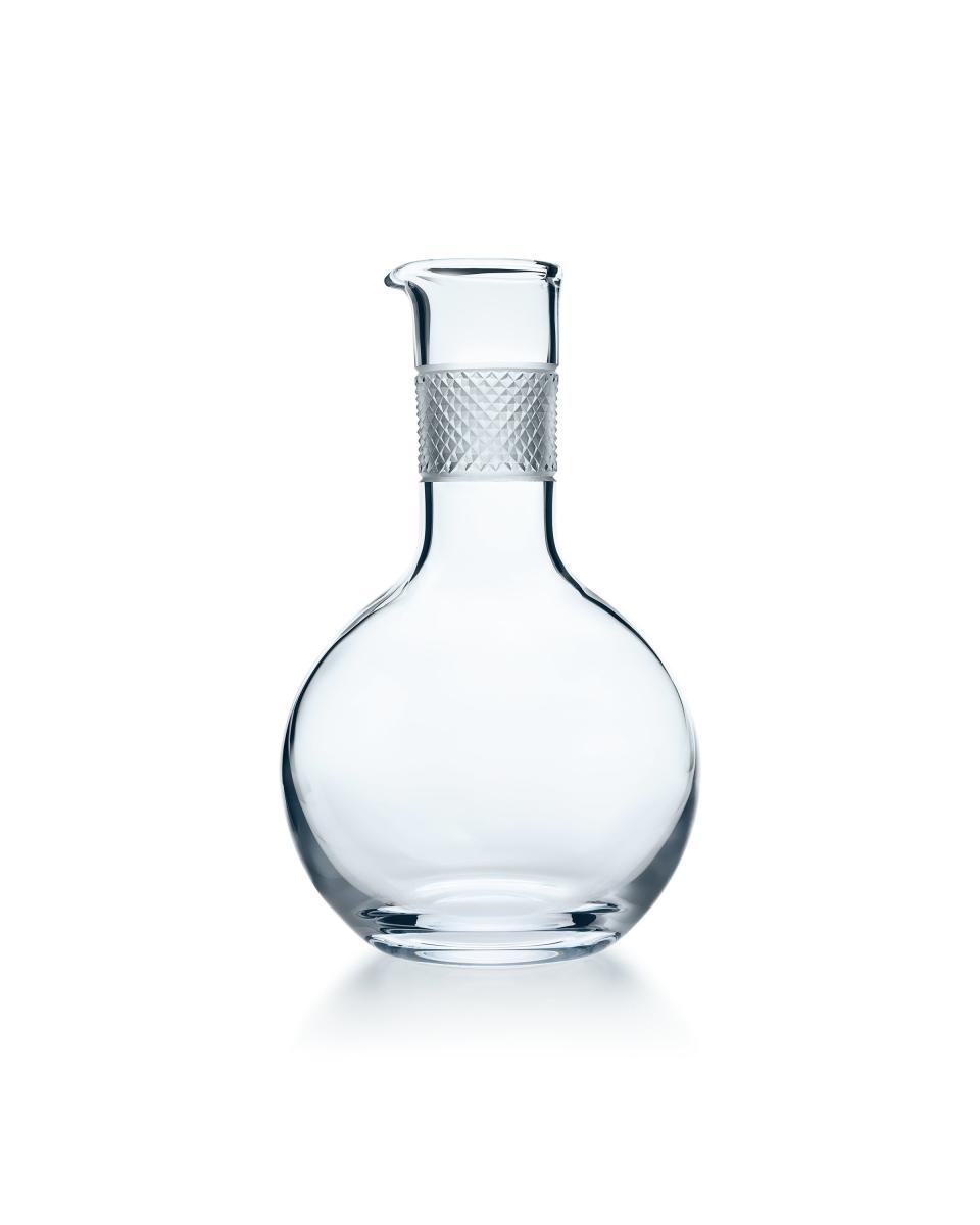 Diamond point round decanter.