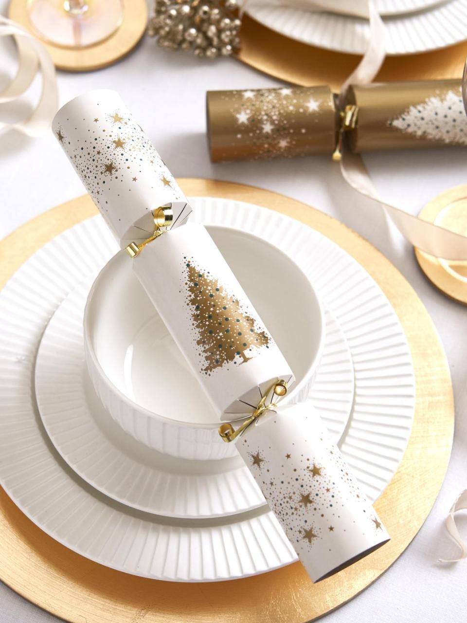<p>No festive table is complete without traditional crackers. Don't miss out on Aldi's stylish set, which is brilliantly plastic-free. It's available in store from 19th November. </p>