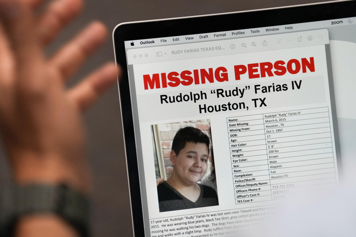 A missing persons flier for Rudy Farias is displayed on a computer screen.