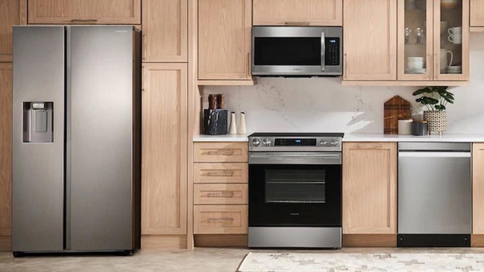 Lowe's has great savings on top-tier appliances from praised brands, like Samsung, for Black Friday.