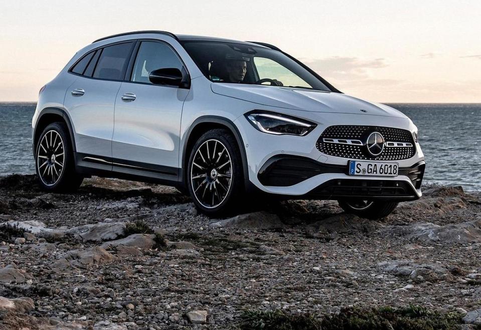 M-BENZ GLA 200