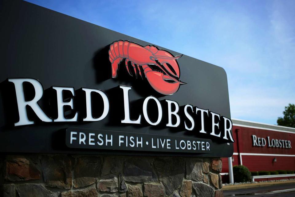 <p>Luke Sharrett/Bloomberg/Getty</p> Red Lobster