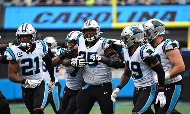 GAME PHOTOS: Week 4 - Cardinals At Panthers