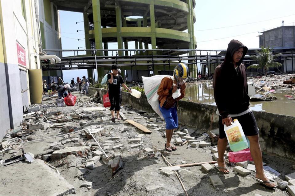 13.- Tsunami en Indonesia