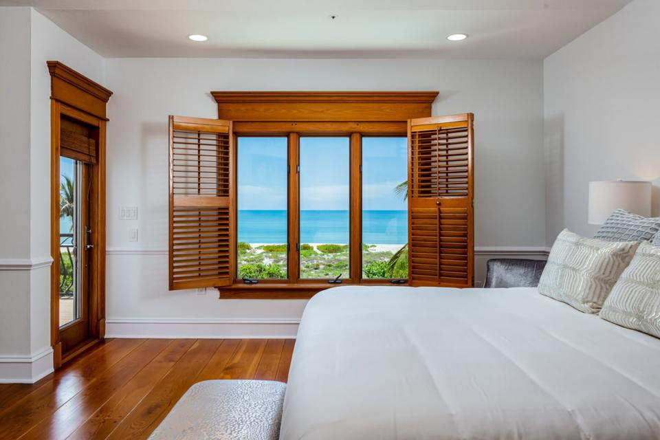 A bedroom at Sea Palms Estate