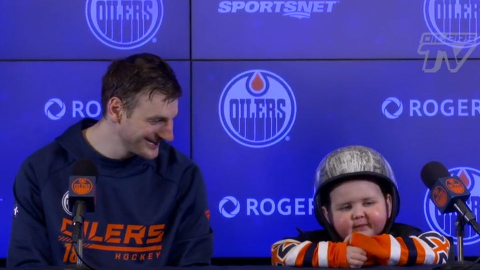 Fans outside the Oilers media room chanted 5-year-old Ben Stelters name as he took the podium for an all-time inspirational post-game interview. (Photo via Twitter/Oilers)