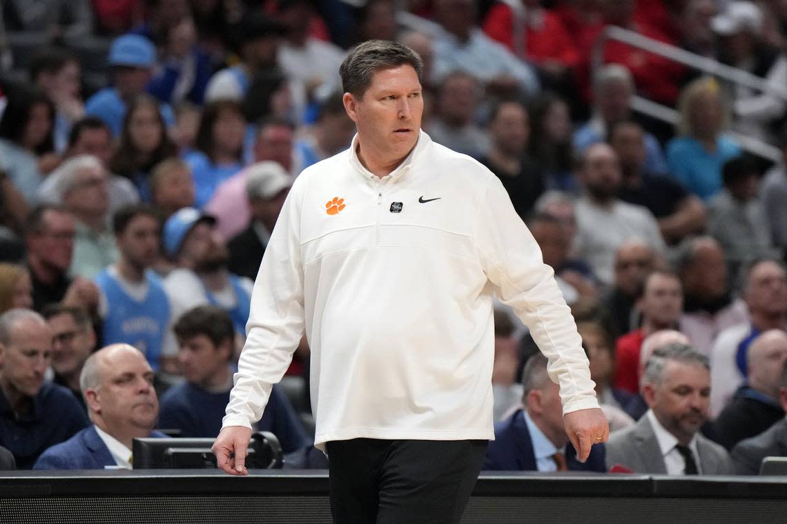 Mar 28, 2024; Los Angeles, CA, USA; Clemson Tigers head coach Brad Brownell looks on in the first half against the Arizona Wildcats in the semifinals of the West Regional of the 2024 NCAA Tournament at Crypto.com Arena. Kirby Lee/USA TODAY Sports