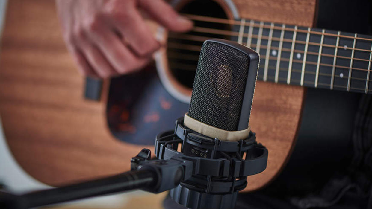  Best acoustic guitar mics 