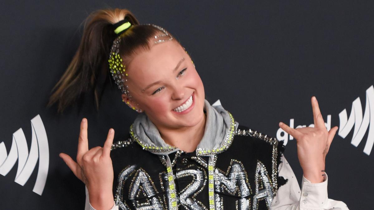 JoJo Siwa enters her adult era with new song 'Karma' and fans are DIVIDED