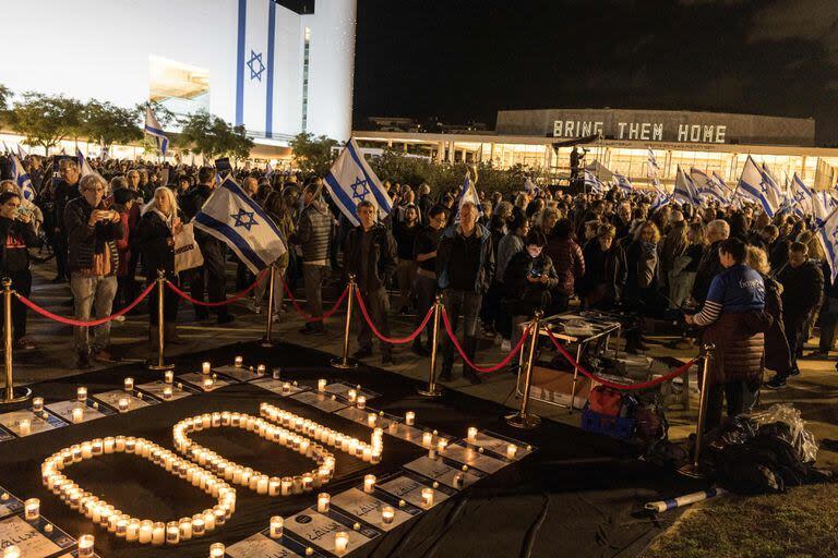 Marcha en Tel Aviv por los 100 días de la guerra (MARCO LONGARI / AFP)