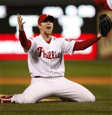 Brad Lidge celebrates the final strikeout of Tampa Bay's Eric Hinske to clinch the Phillies' World Series championship in 2008.