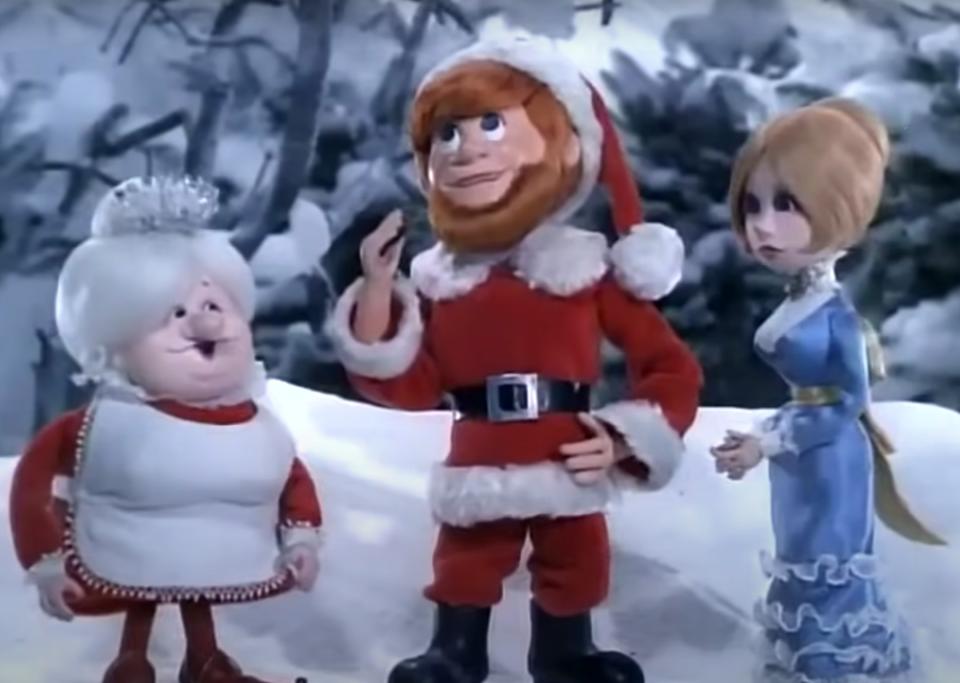 Tanta Kringle, Santa Claus, and Jessica in "Santa Claus Is Comin' to Town"
