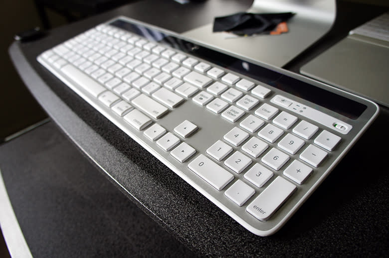 talent Plateau Tilføj til Logitech's K750 is a $41 wireless keyboard that never needs to be charged