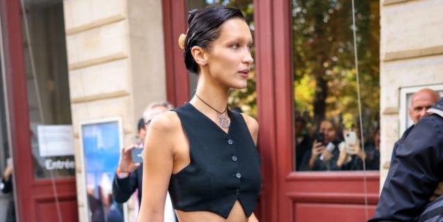 Paris, France on October 3, 2022. Model Bella Hadid walks on the