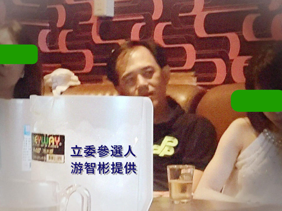 游智彬踢爆民進黨組織部主任穿DPP外套上酒店。（翻攝游智彬臉書）