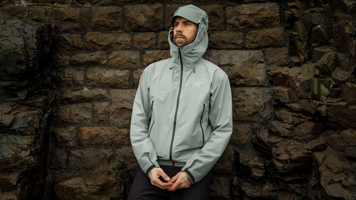  Arc’teryx Beta Lightweight Jacket review. 