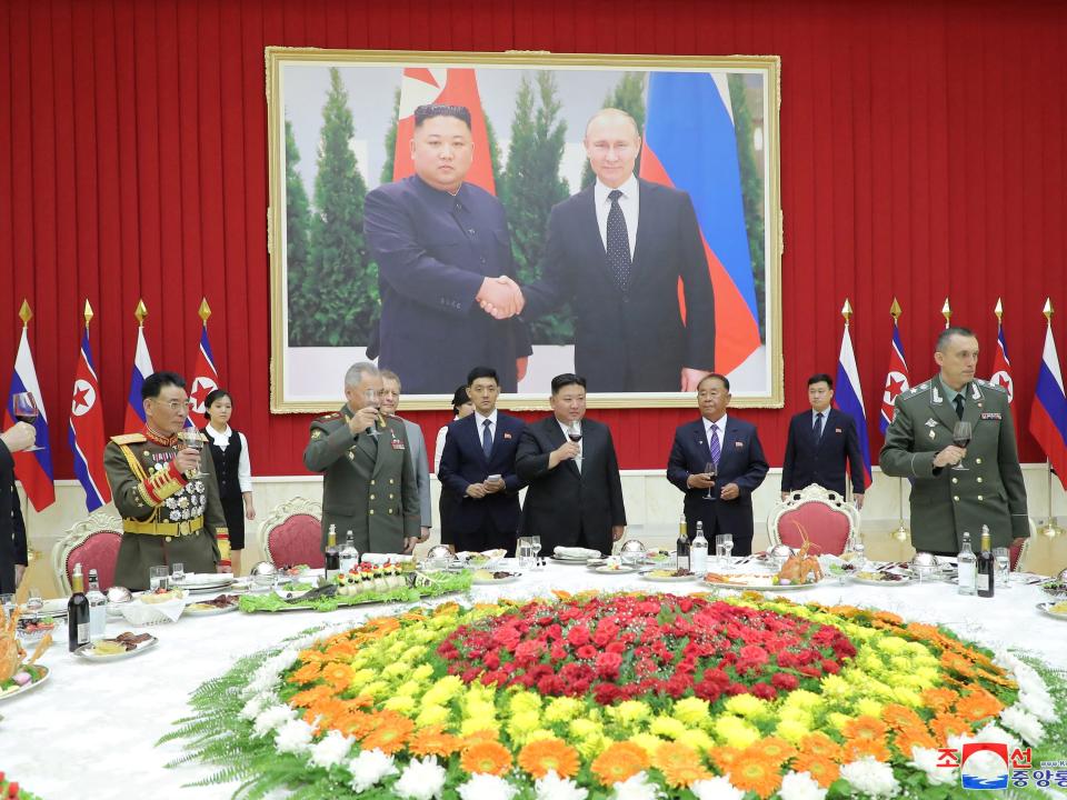 Portrait of Kim Jong Un and Vladimir Putin