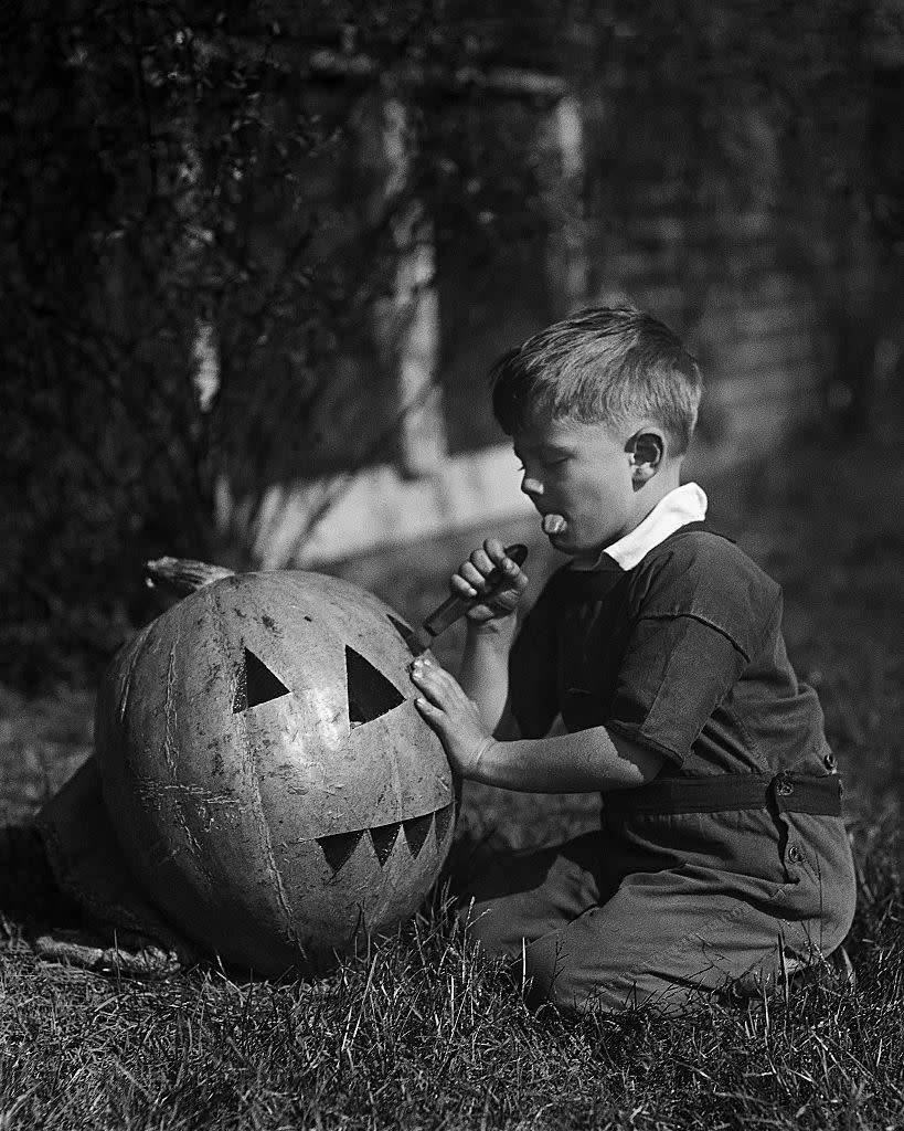 vintage halloween decorations pumpkin carving