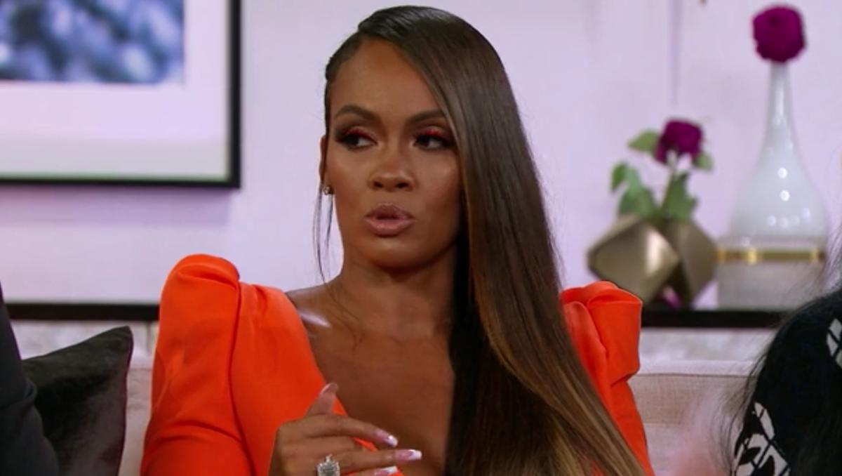 Basketball Wives Star Evelyn Lozada Shuts Down Co-Star OG During Reunion Taping image picture