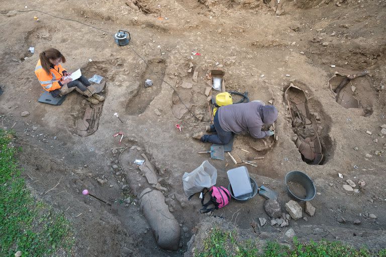 El descubrimiento del cementerio prueba que en la región hubo habitantes antes de la fundación de la ciudad que hoy se encuentra allí, Ile-Rousse, fundada en el siglo XVIII