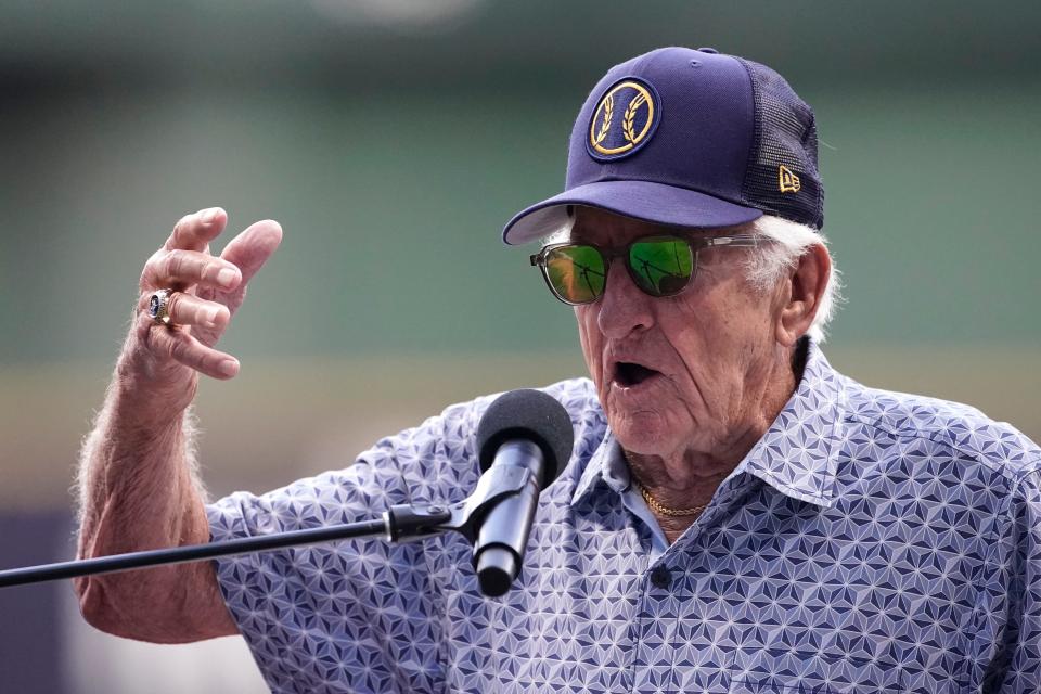 Broadcaster Bob Uecker speaks before a baseball game between the Milwaukee Brewers and the Cincinnati Reds on Friday, Aug. 5, 2022, in Milwaukee. (AP Photo/Aaron Gash)