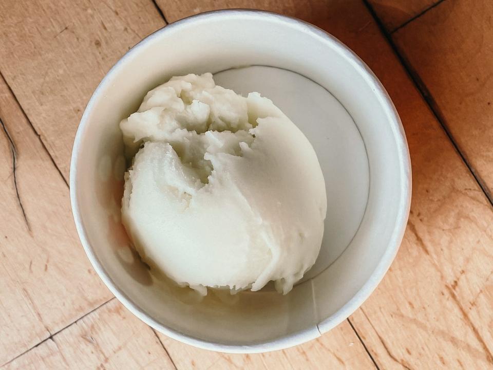 scoop of daiquiri ice sorbet from baskin robbins