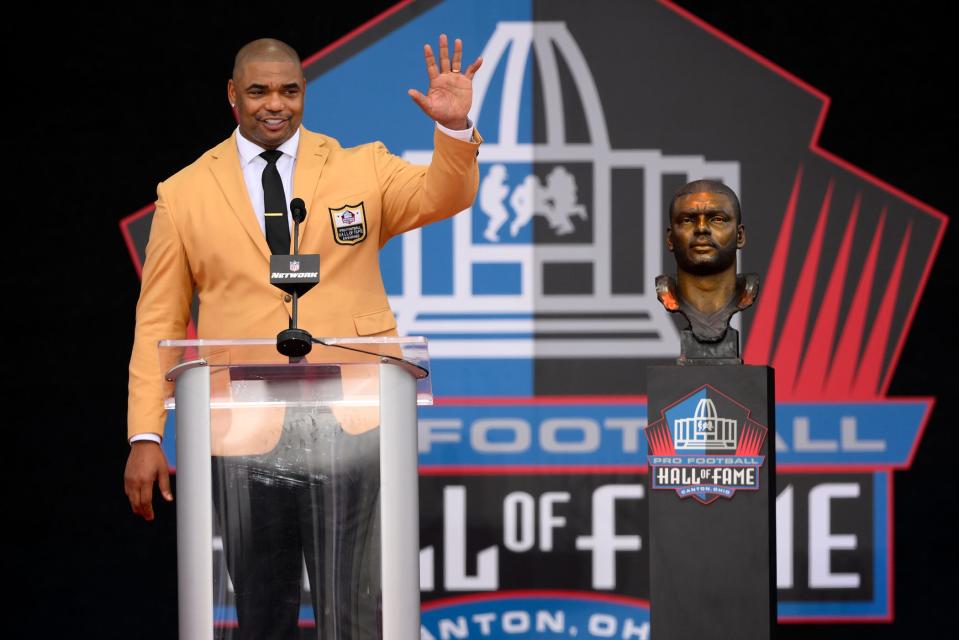 Former NFL player Richard Seymour ends his speach during his induction into the Pro Football Hall of Fame, Saturday, Aug. 6, 2022, in Canton, Ohio. (AP Photo/David Richard)