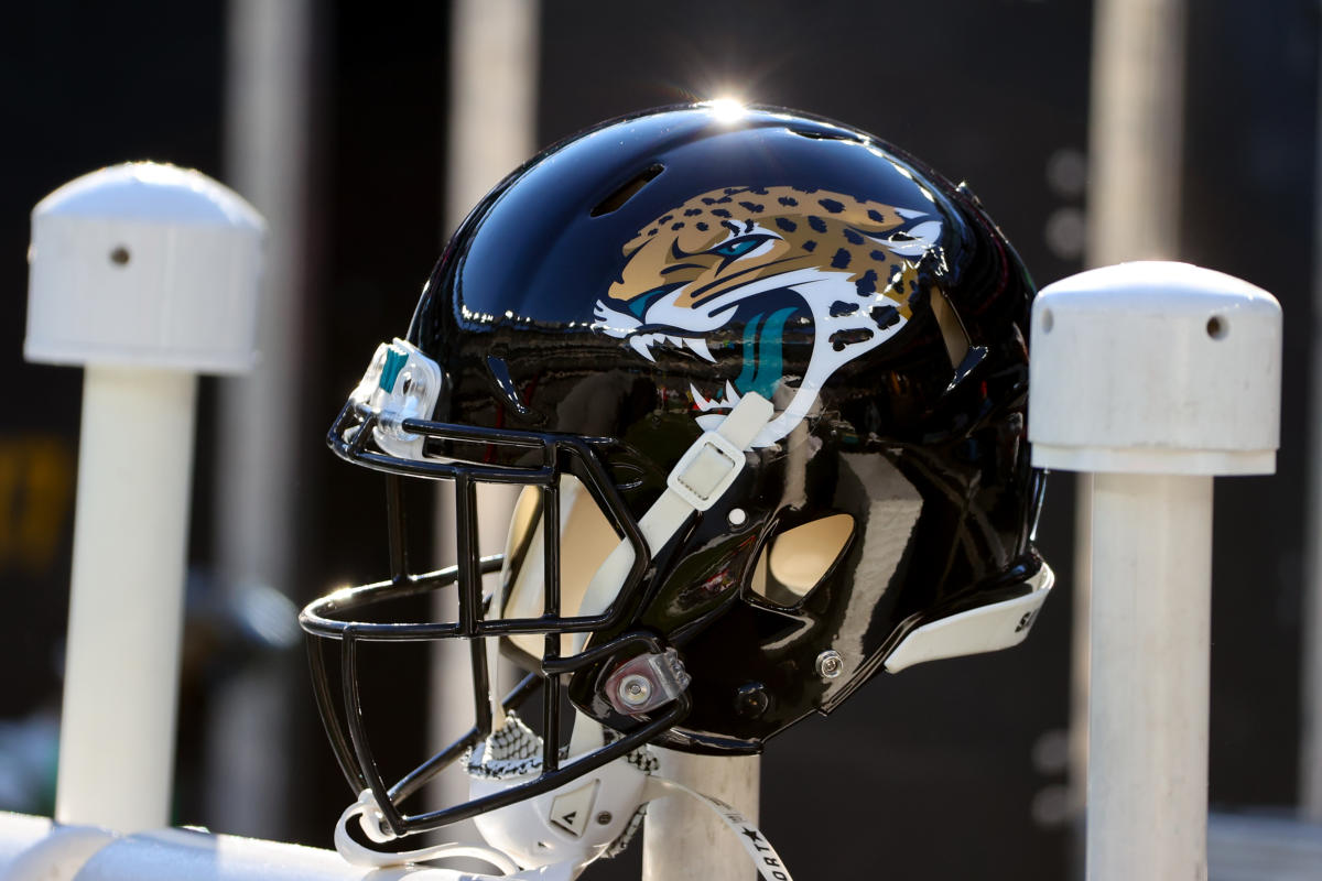 Jaguars Twitter takes shots at 'clown' owner Shad Khan after Trent