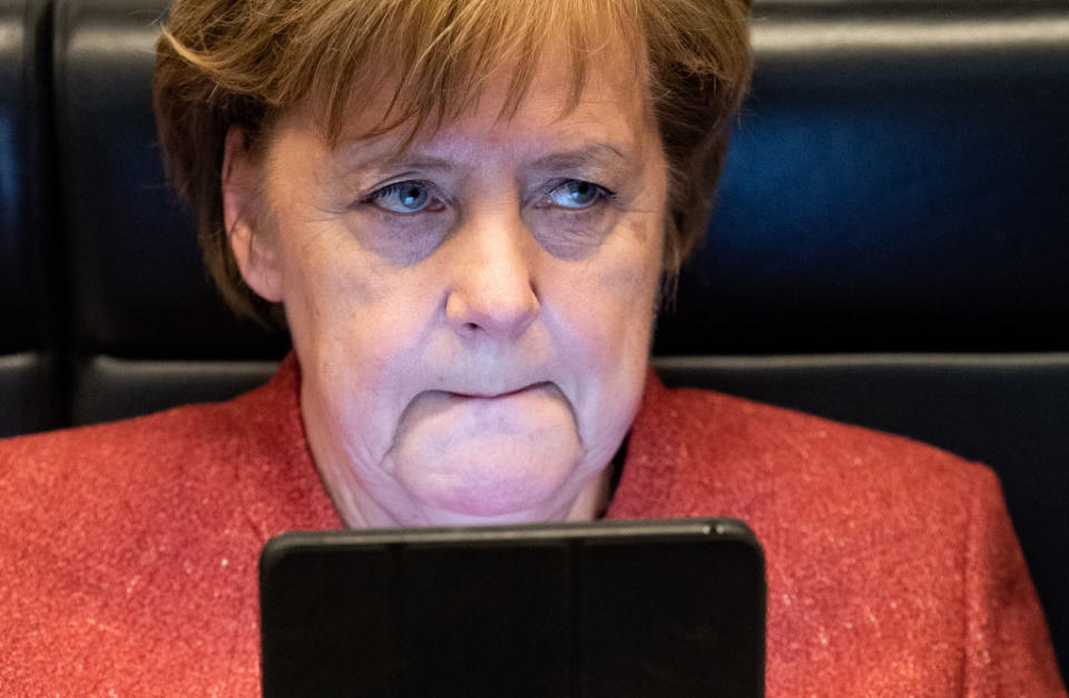 Una fotografia enigmatica di Angela Merkel (foto: Getty Images)