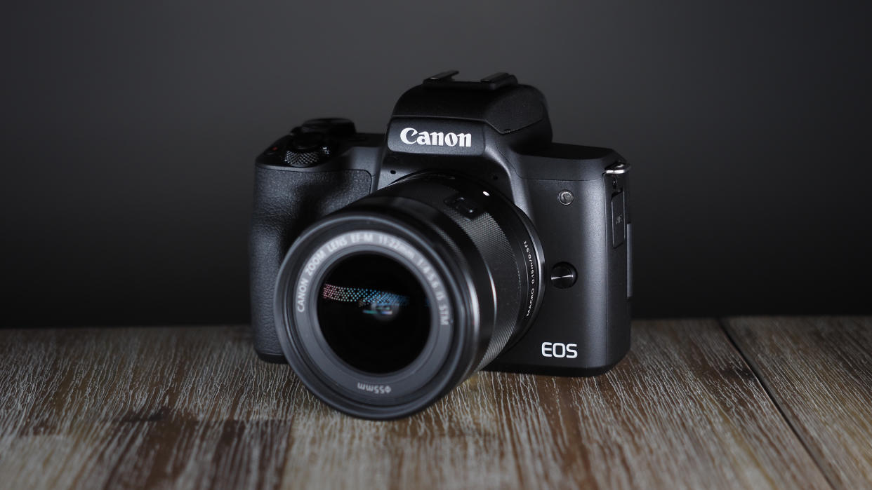  Canon EOS M50 Mark II. 