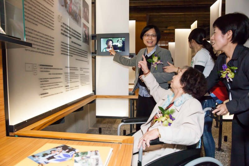 台灣僅存「慰安婦」陳蓮花阿嬤參觀「阿嬤家—和平女性人權館」