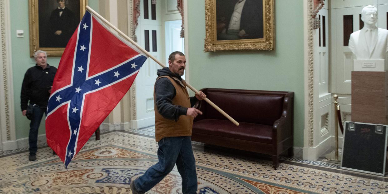 capitol coup confederate flag