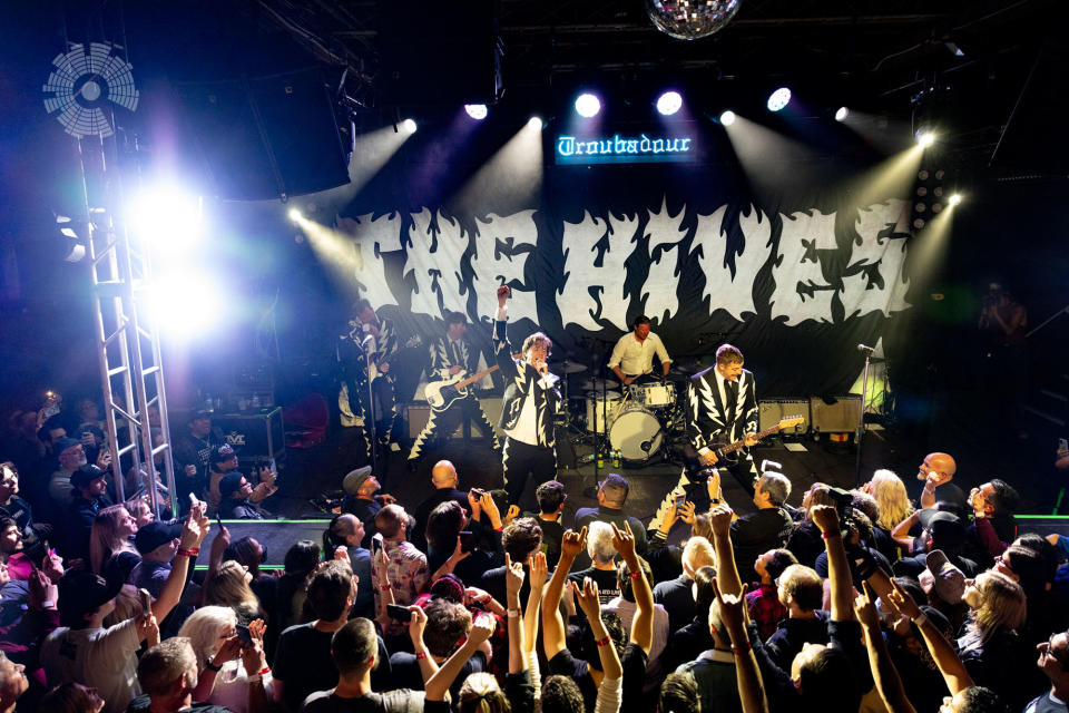 The Hives 33