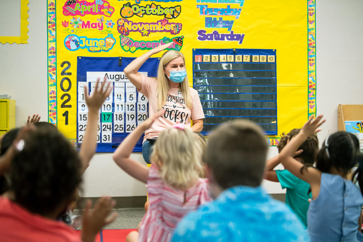 Kids return to public school classroom