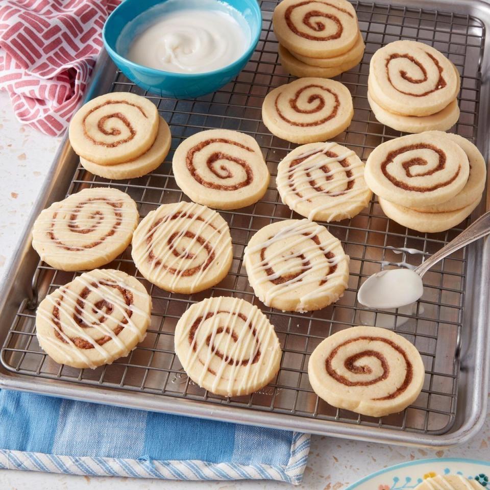 cinnamon roll cookies