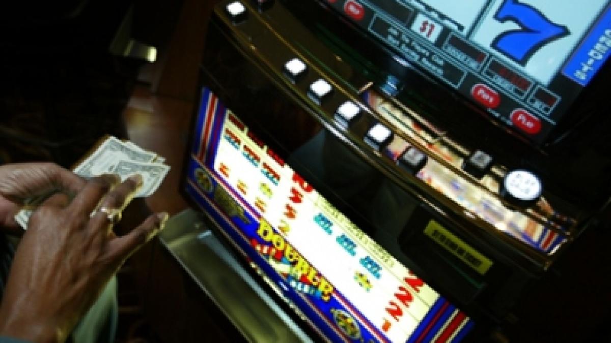 NFL Further Embracing Betting With League-Themed Slot Machine